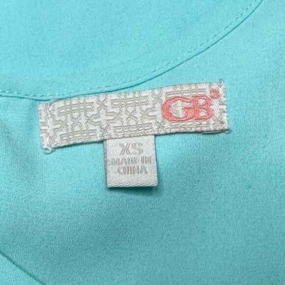 Gianni Bini Aqua Embroidered Eyelet Tank Top XS Turquoise Scallop Hem Blouse - Picture 8 of 12